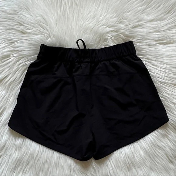 Lululemon Stroll at Sundown Black Short - Picture 3 of 6